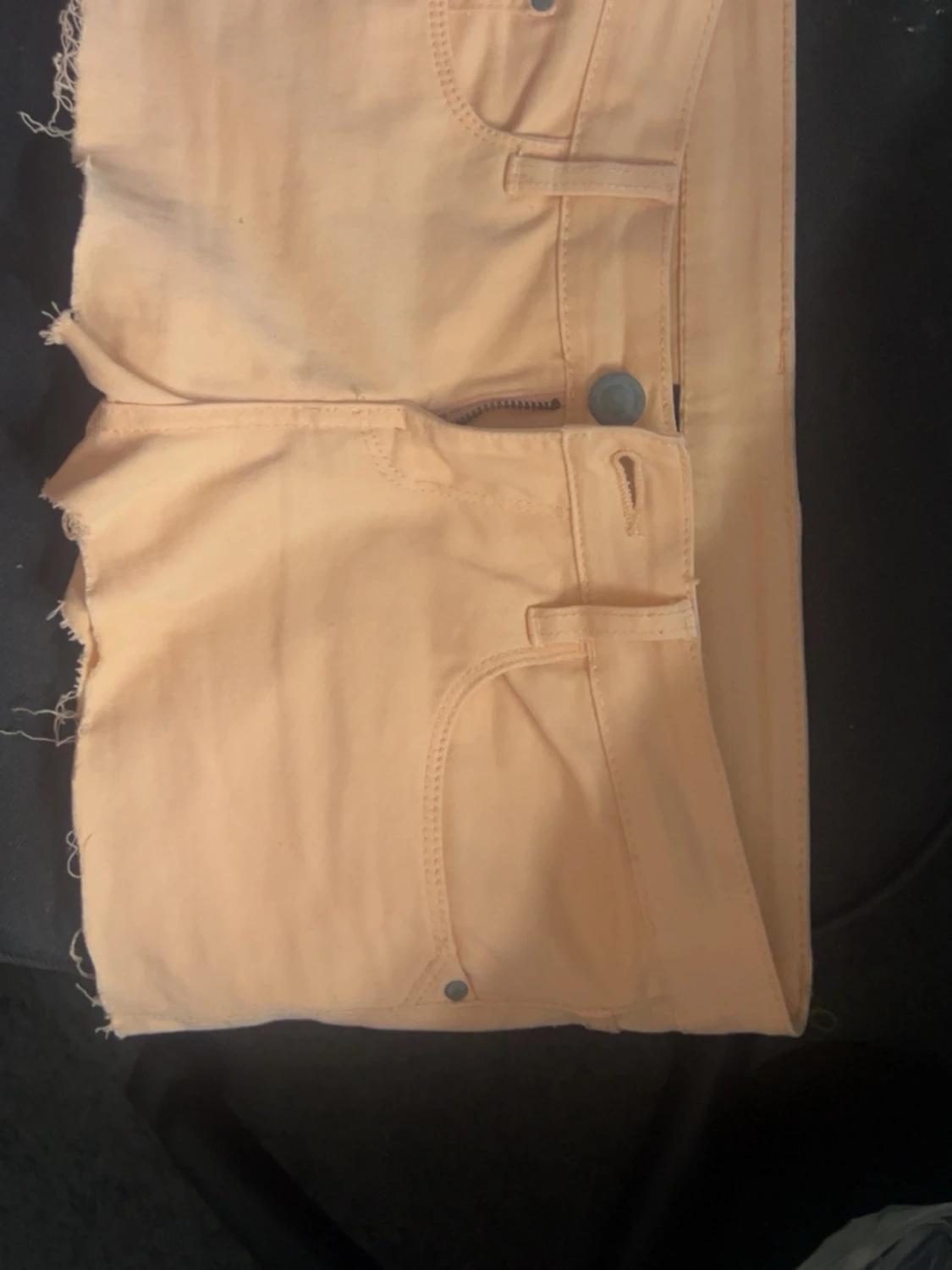 Persikofärgade tighta shorts - 5