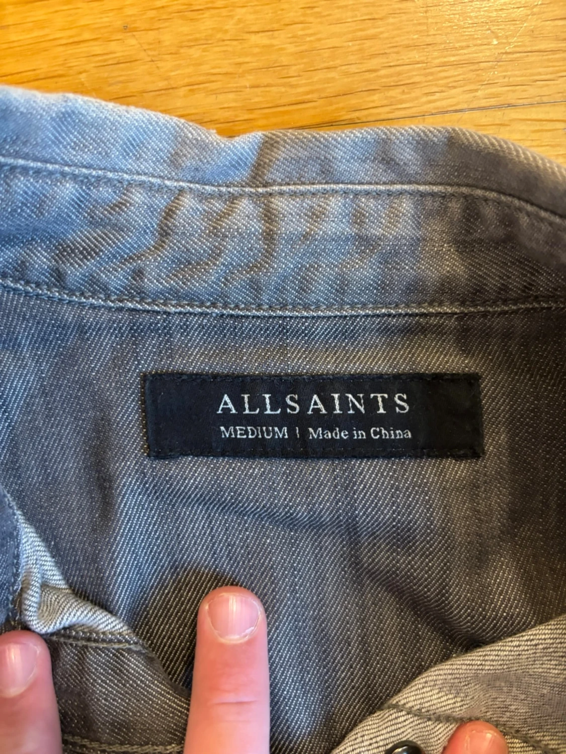 Grå skjorta från AllSaints - 2