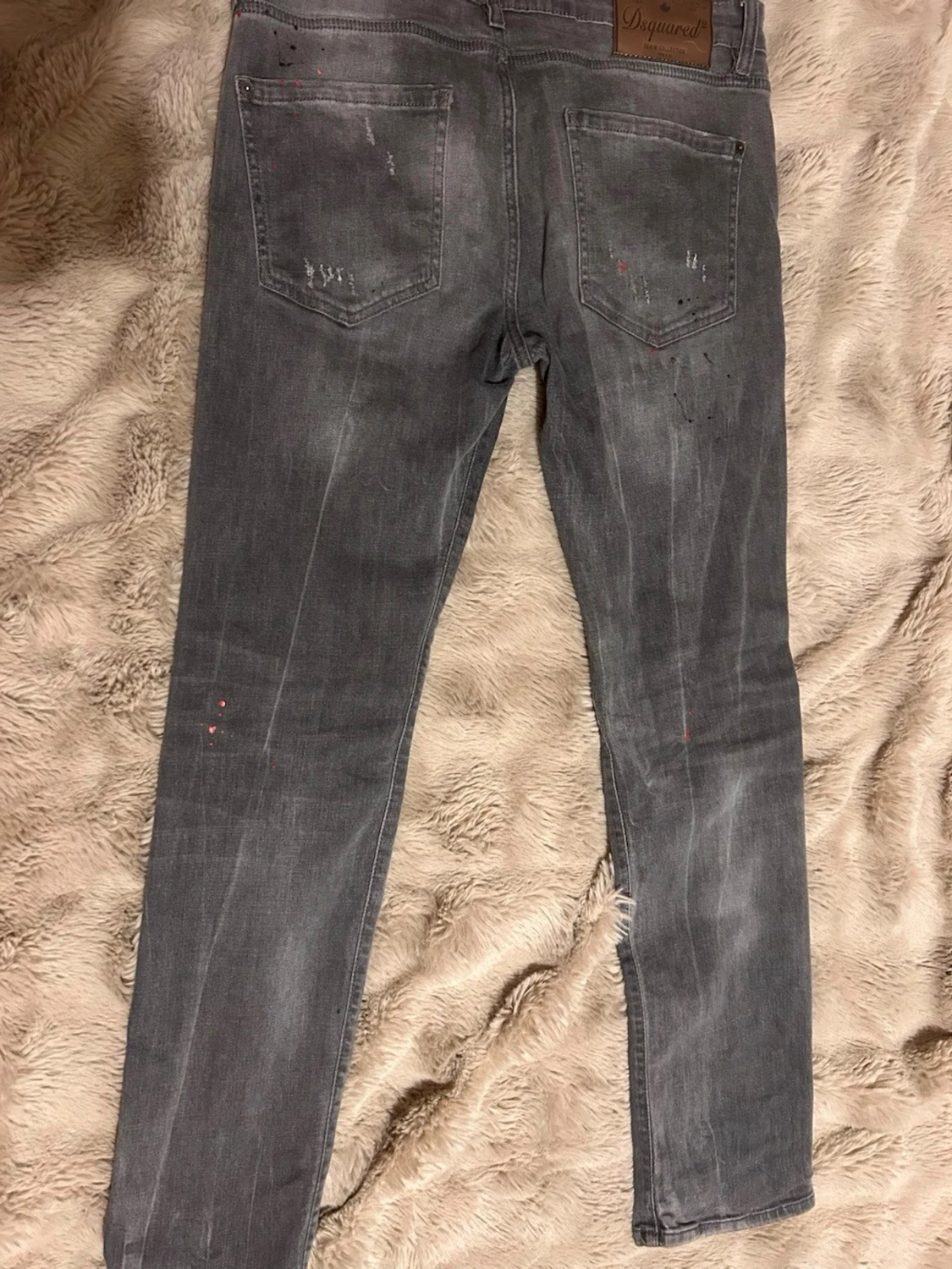 Grå slitna jeans från Dsquared2 - 1