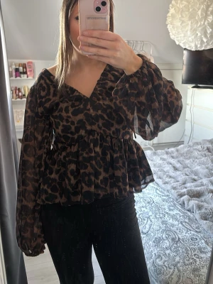 Blus  - Aldrig använd 