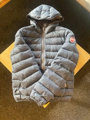 Colmar Jacka - Dam jacka! Sjukt snygg Colmar jacka perfekt nu på våren, Skick: 9/10 - Mycket bra! Storlek S ✅ | Pris: Endast 999kr . Hör av dig vid intresse! 