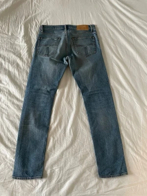 Tiger of Sweden jeans - Säljer ett par riktigt schyssta Tiger of Sweden jeans i väldigt bra skick! Priset kan diskuteras vid snabb affär! Storlek: W30 L32. Hör av dig vid minsta fundering!