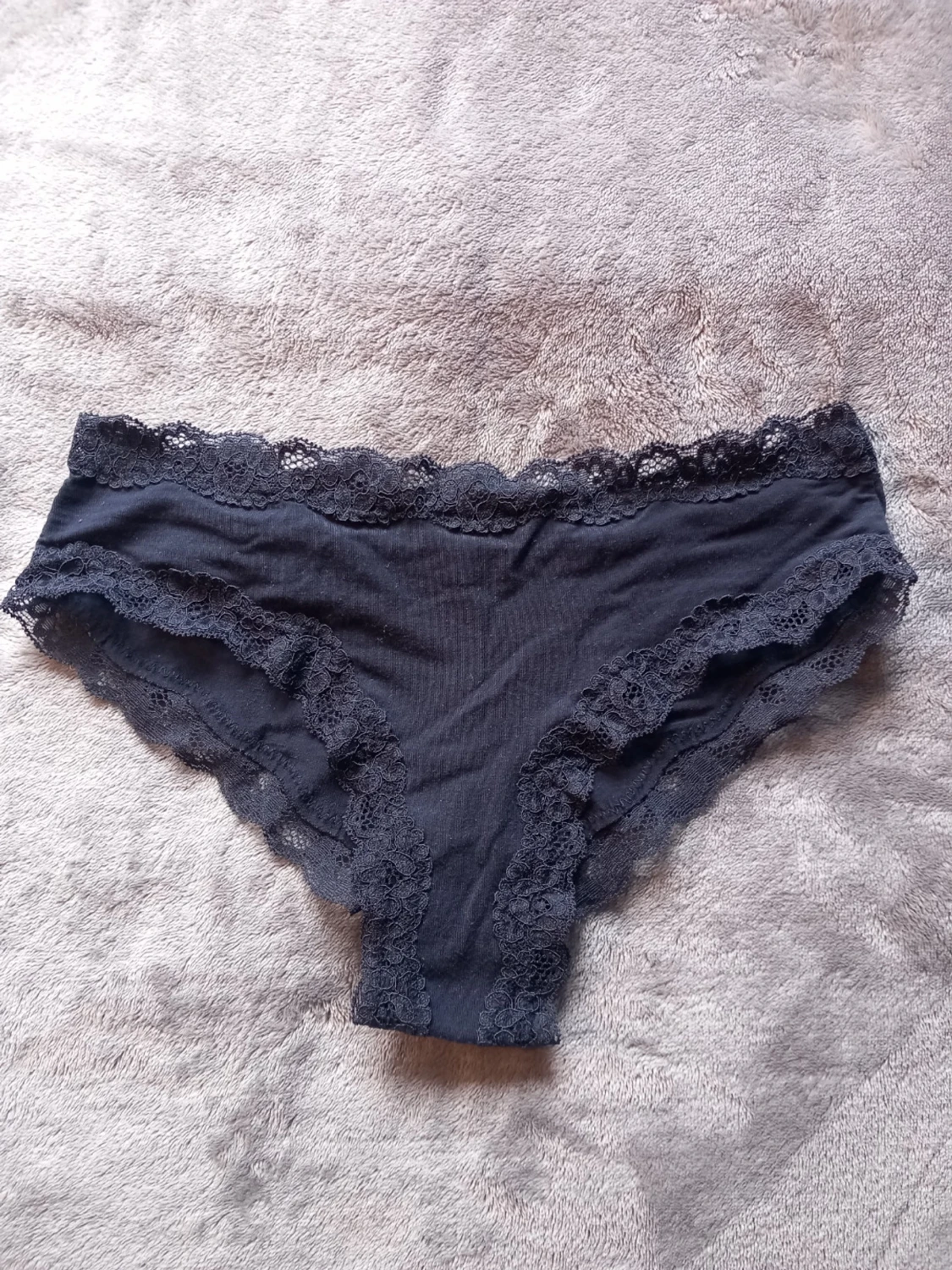 Blå spetskantade trosor