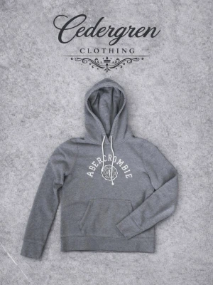 Abercrombie hoodie  - Fett hoodie ifrån Abercrombie i ett riktigt bra skick!! Hoodien är i storlek S med passar även XS (skickar alltid inom 24 timmar)🤩🙌✅