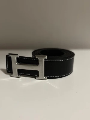 Herme’s bälte  - helt ny, Lång frakttid 