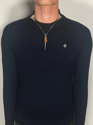 Morris halfzip merinoull - Säljer en riktigt snygg och trendig Morris halfzip i 100% merinoull och i fint skick, storlek S men sitter som XS, vid frågor är det bara att skriva //Gramenti