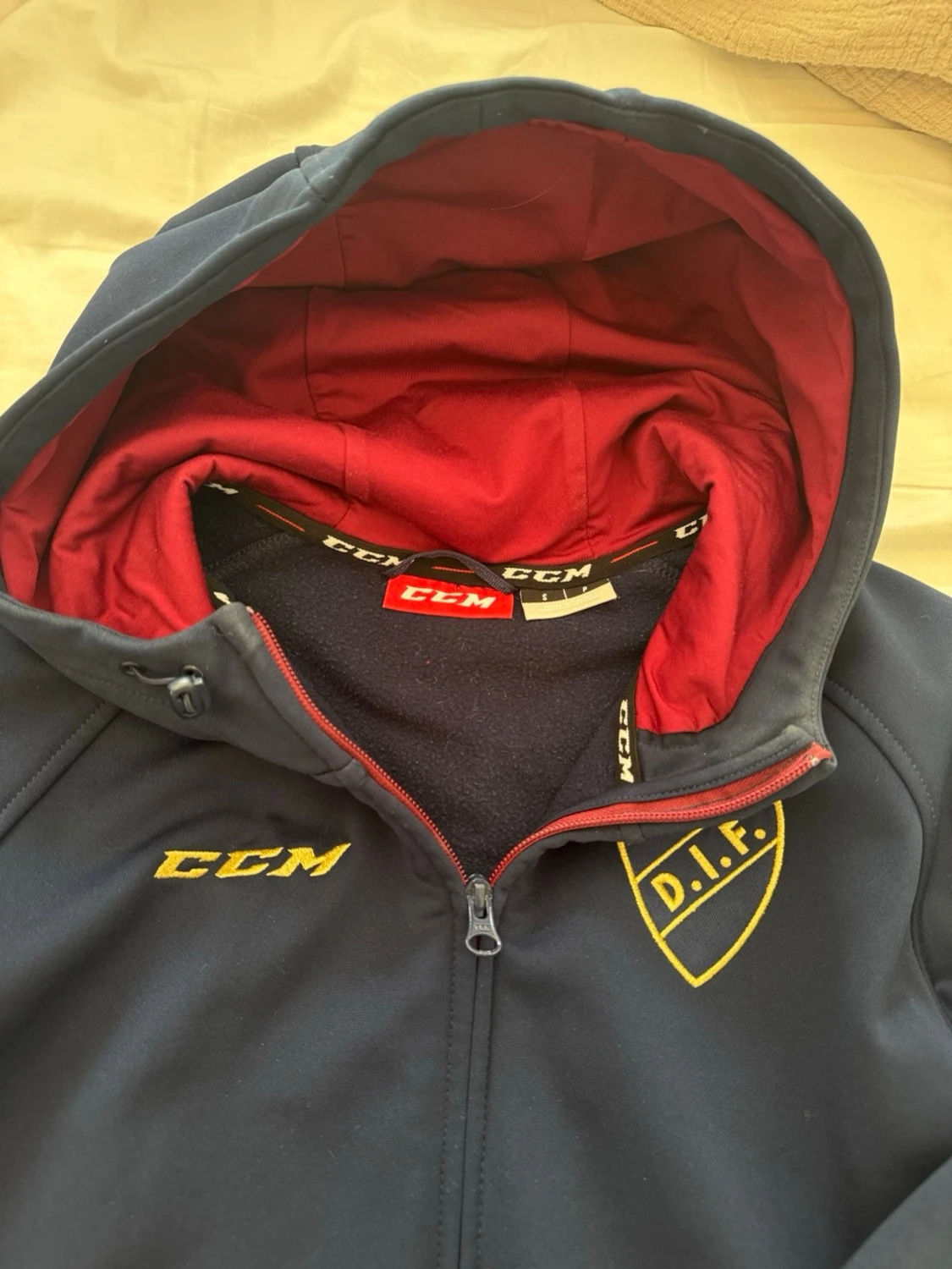 Marinblå DIF hoodie från CCM - 3