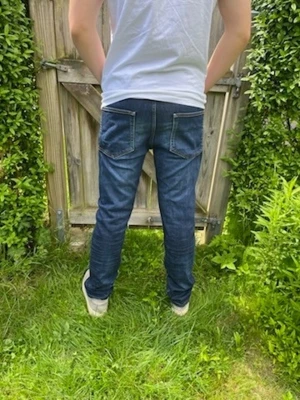 Dressmann  - Säljer ett par clean blå Dressmann jeans billigt. De har relativt rak passform W31 och L30 samt Nevada modell. Pris alltid diskuterbart