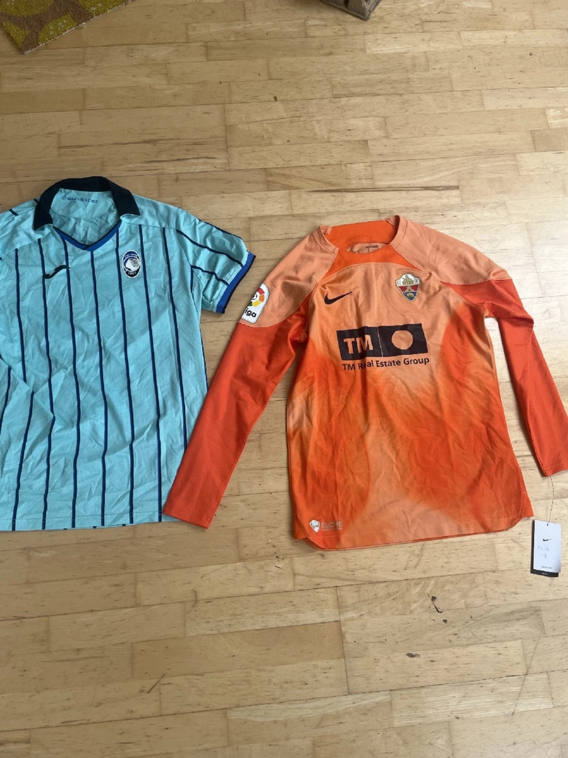 Fotbollströjor - 2