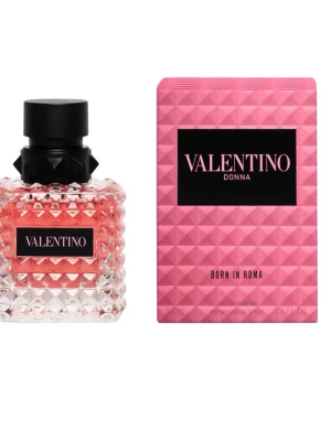 Valentino Donna Born In Roma parfym - Valentino Donna Born In Roma är en lyxig parfym i en rosa glasflaska med nitar och svart kork. Flaskan har en unik, fyrkantig form med mönstrad yta och etikett i svart och rosa. Doften är modern och elegant, perfekt för dig som vill sticka ut.