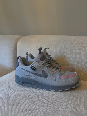 Nike Air Max 90 - Säljer ett par Nike Air Max 90 i size 41 