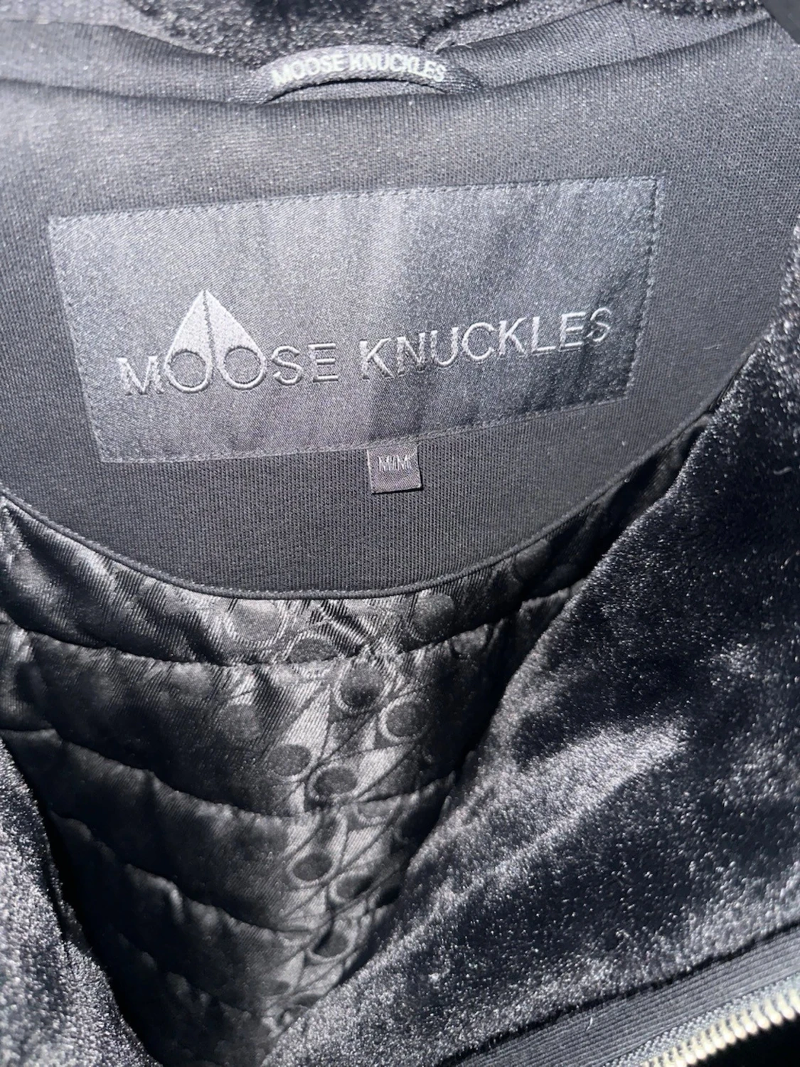 Svart hoodie från Moose Knuckles ÄKTA - 1