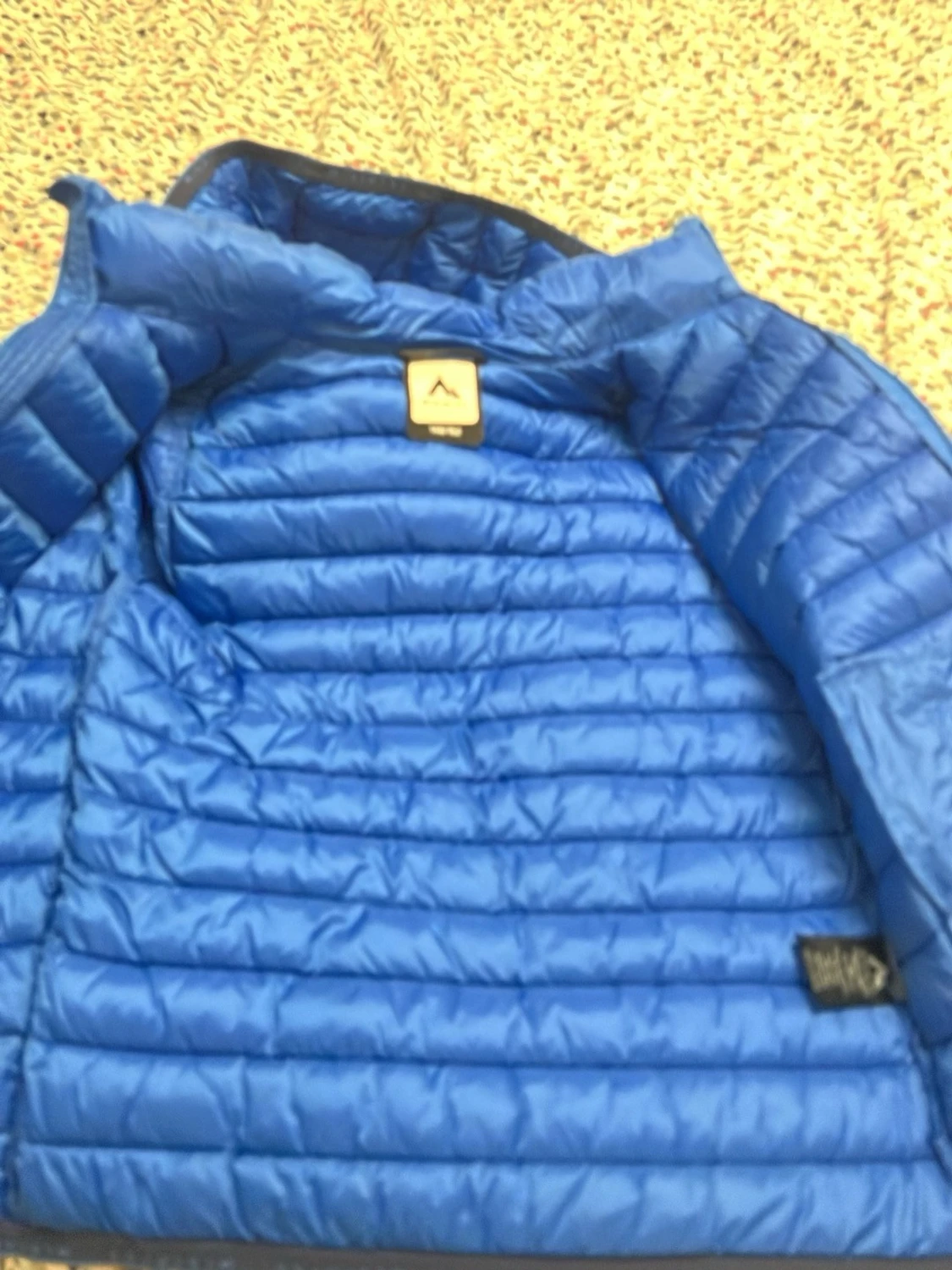 Blå dunjacka med huva från McKinley - 1