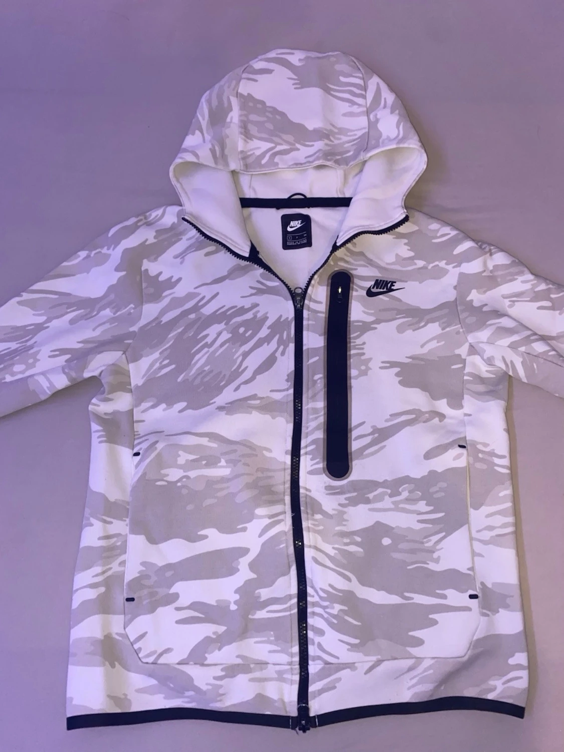 Nike hoodie med camomönster