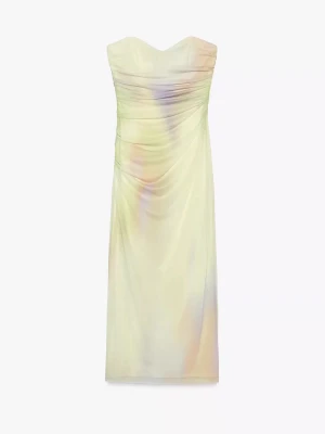 Klänning från Zara - Axelbandslös långklänning i ljusa pastellfärger från Zara.