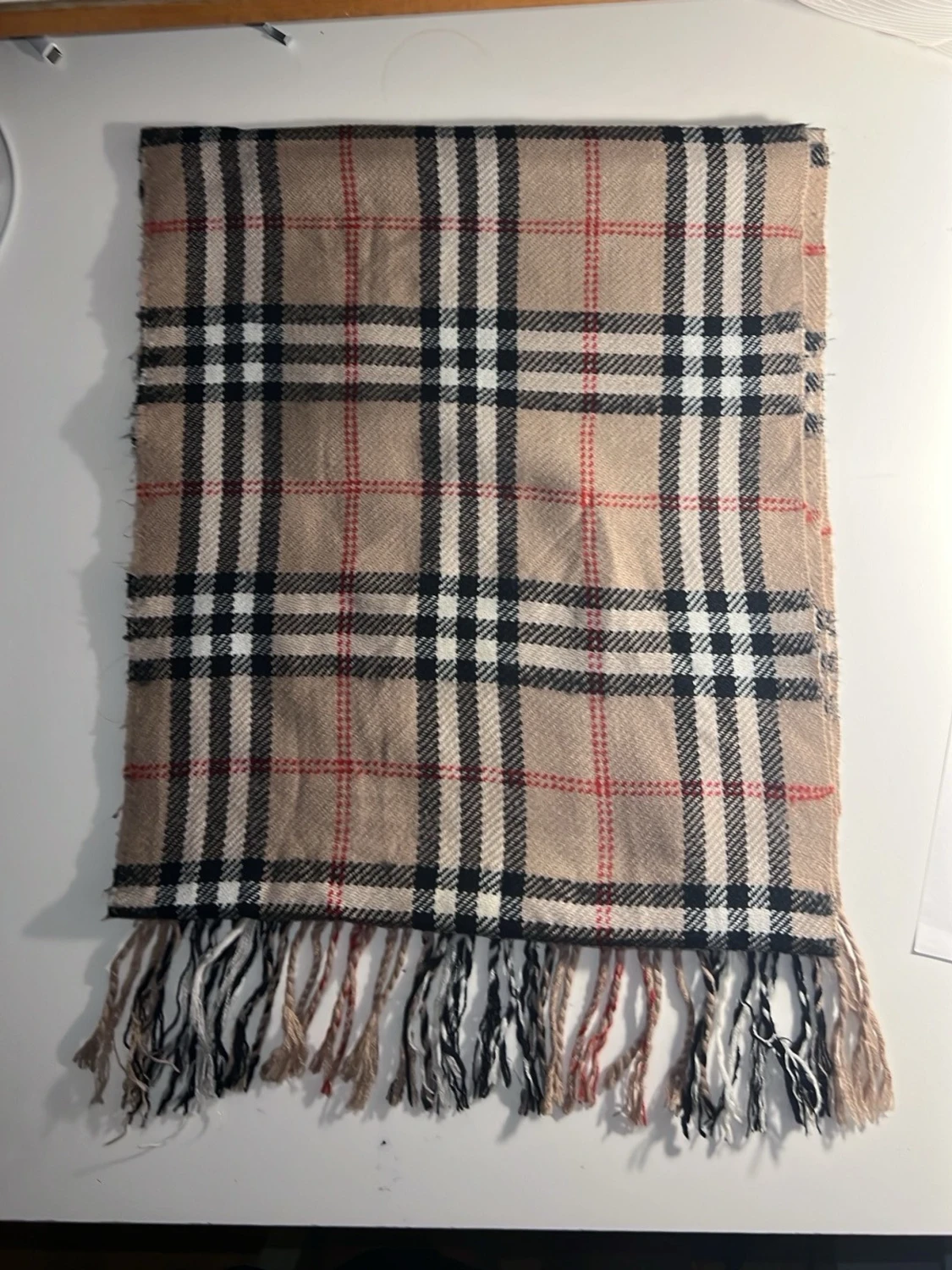 Beige rutig halsduk från Burberrys - 2