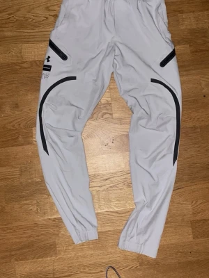 Under armour byxor - Sköna byxor 