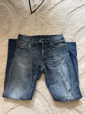 Tiger of Sweden jeans pistolero - Riks feta jeans från Tiger of Sweden i modellen pistolero som tyvärr inte passade mig. W30 L 34