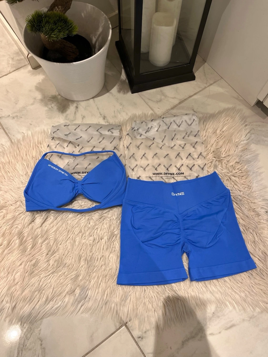 Electric blue DFYNE