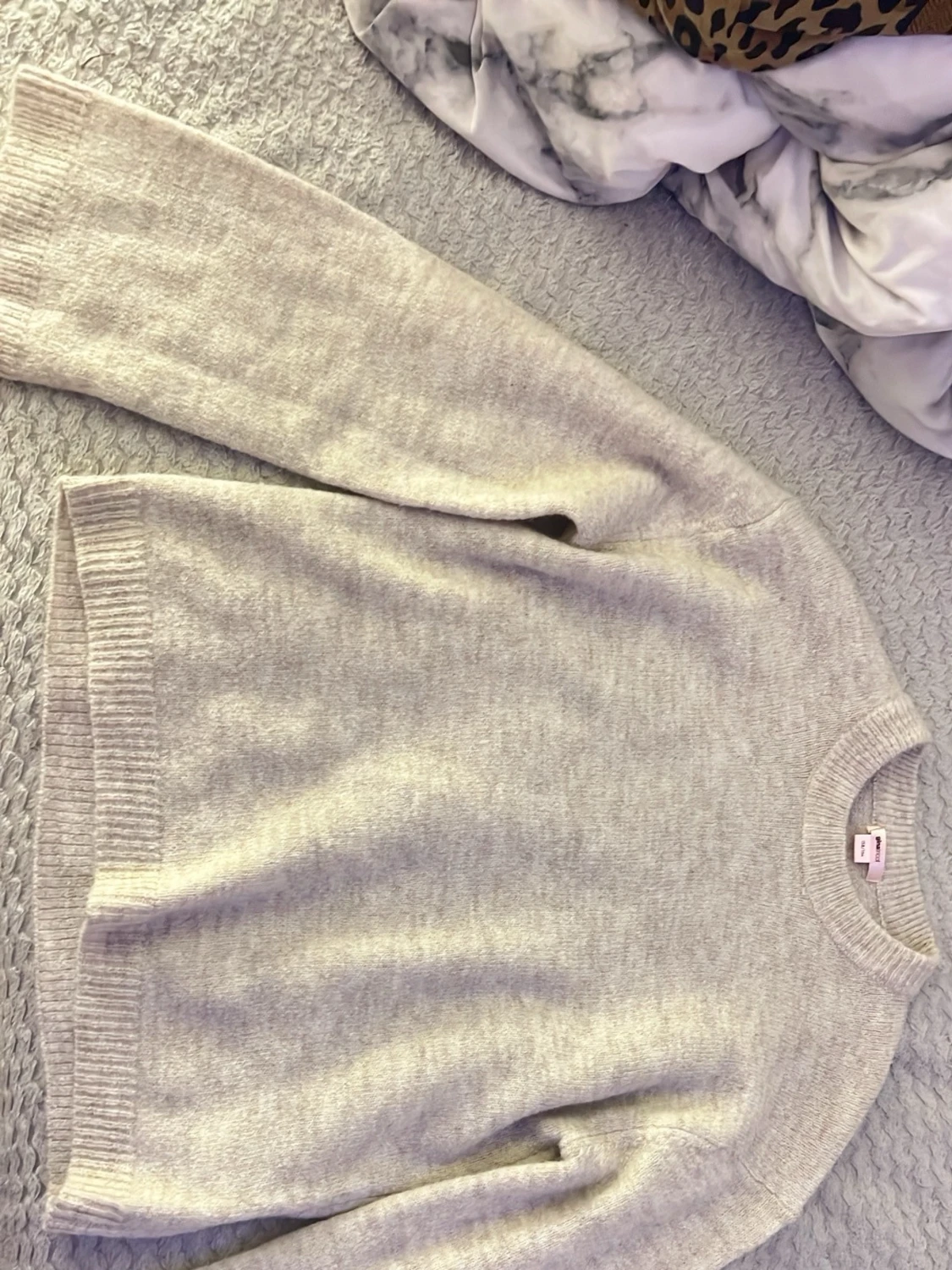 Beige stickad tröja