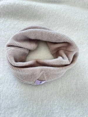 Ljusrosa kashmirbuff - Buff gjord på 100% återvunnen kashmir💕💕