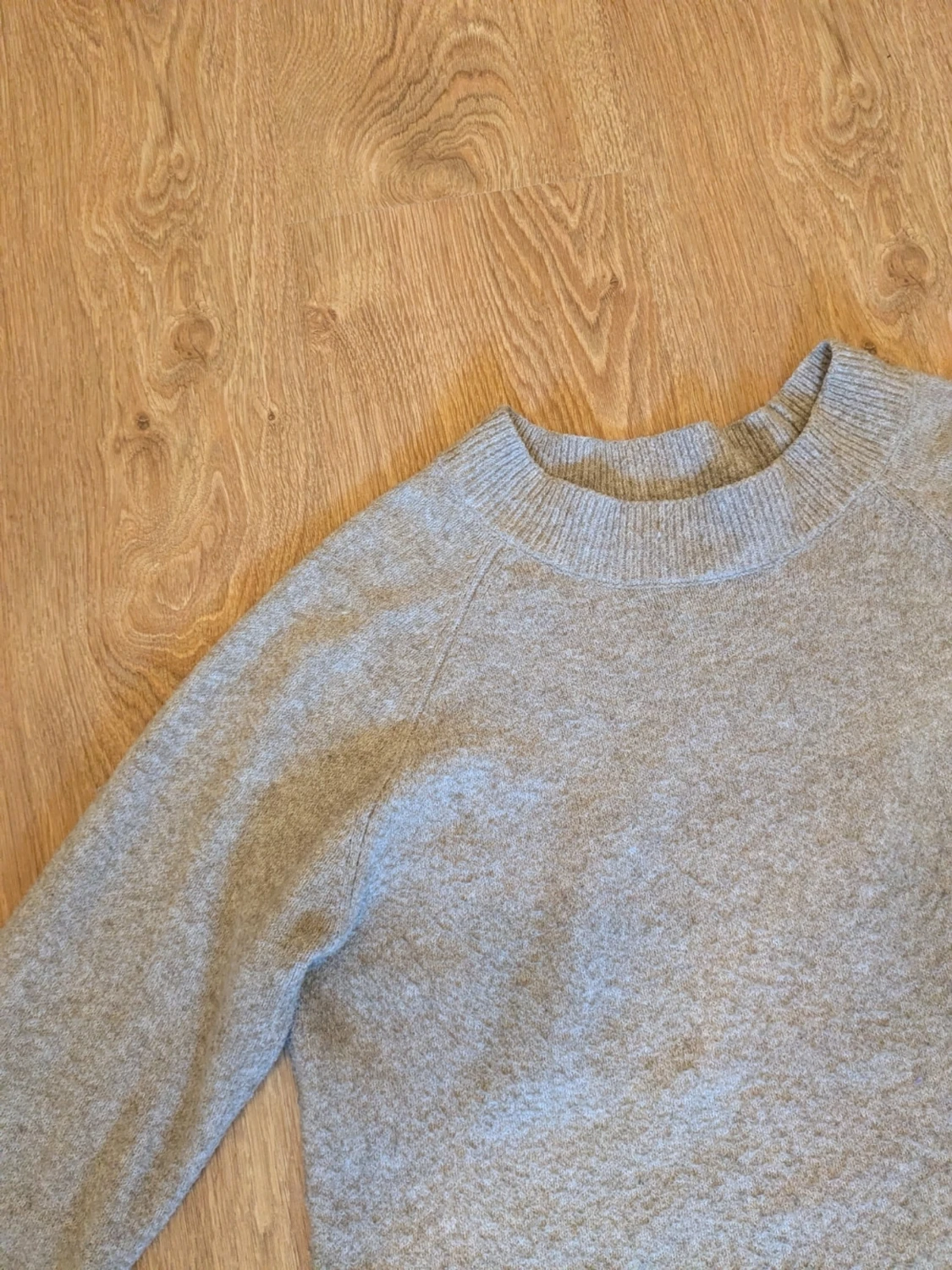 Beige stickad tröja från Vero Moda  - 2