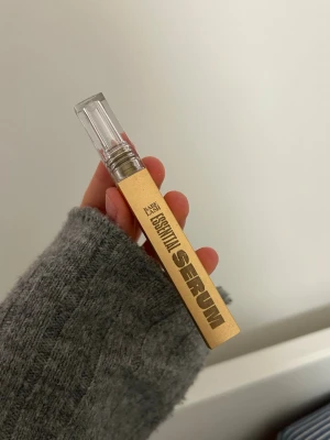 Babe Lash Serum  - Ögonfrans serum från Babe Lash, 4ml! Säljer då den inte kommit till användning, endast testad enstaka gång. 🤍