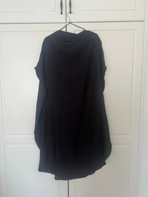 Svart khimar  - Pris går att diskutera!