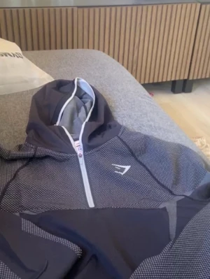 Gymshark onyx v5 hoodie - Helt oanvänd inte rört sig utanför påsen i min ägo, sällsynt STRL: L 