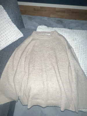 Beige oversized stickad tröja - Mysig beige stickad tröja 🤎🤍
