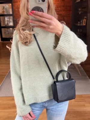 Ljusgrön stickad tröja Gina - Stickad från Gina💓💓