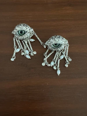 Eye earrings  - Unika örhängen. Aldrig använt 