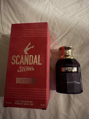 Scandal Intense parfym Jean Paul Gaultier - Scandal Intense från Jean Paul Gaultier i 30ml och bara använd typ 2 gånger