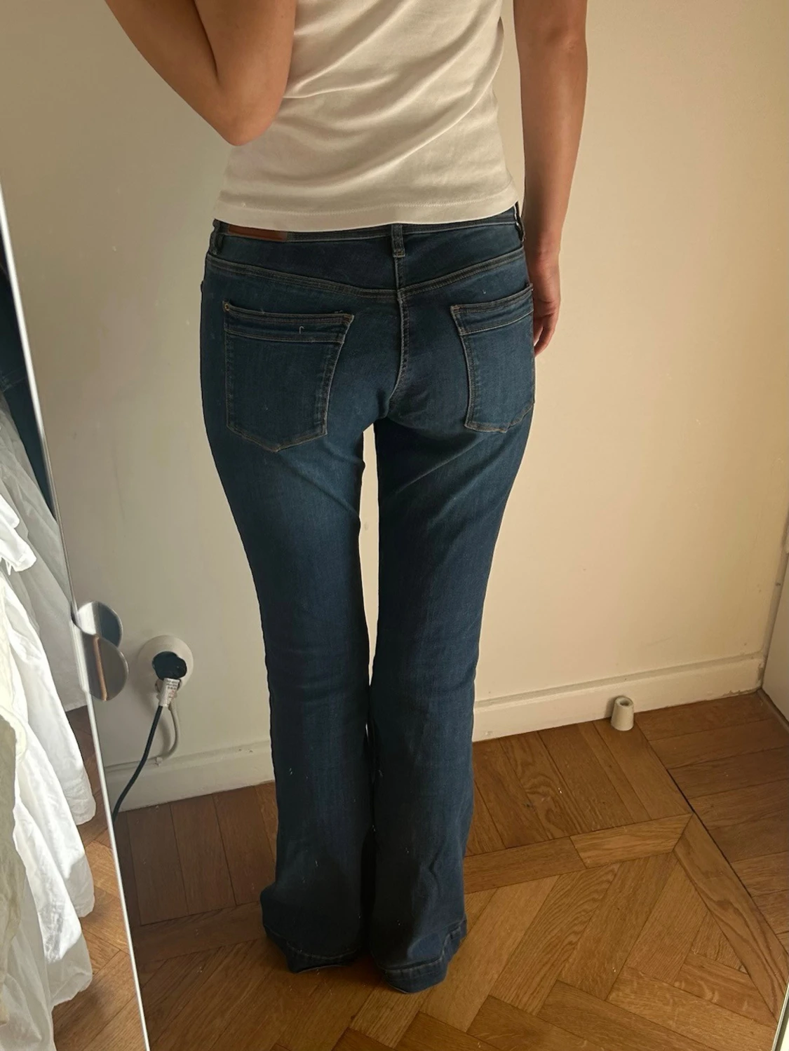 Blå bootcut jeans med låg midja - 1