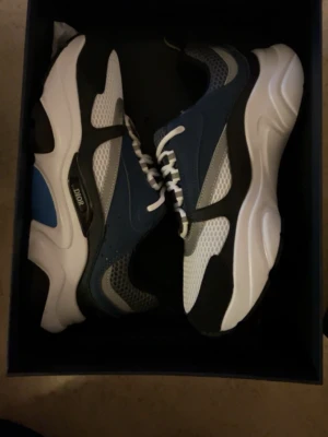 Skor  - Helt nya skor