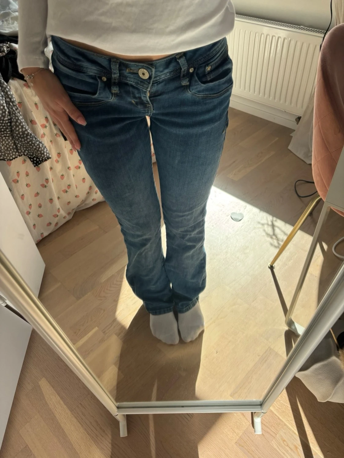 Blå bootcut jeans med låg midja - 2