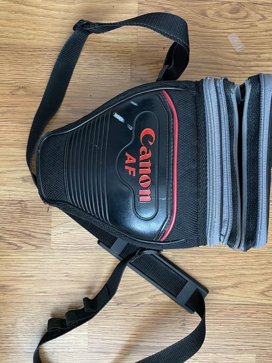 Canon EOS 1000F systemkamera med väska - 3