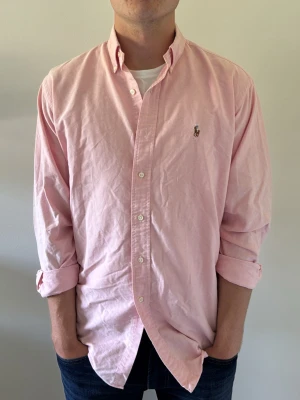 Ralph Lauren Skjorta - - Condition: 8/10 - Color: Pink - Size: L