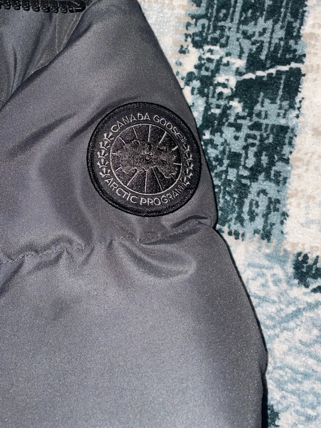 Svart pufferjacka från canada goose - 1