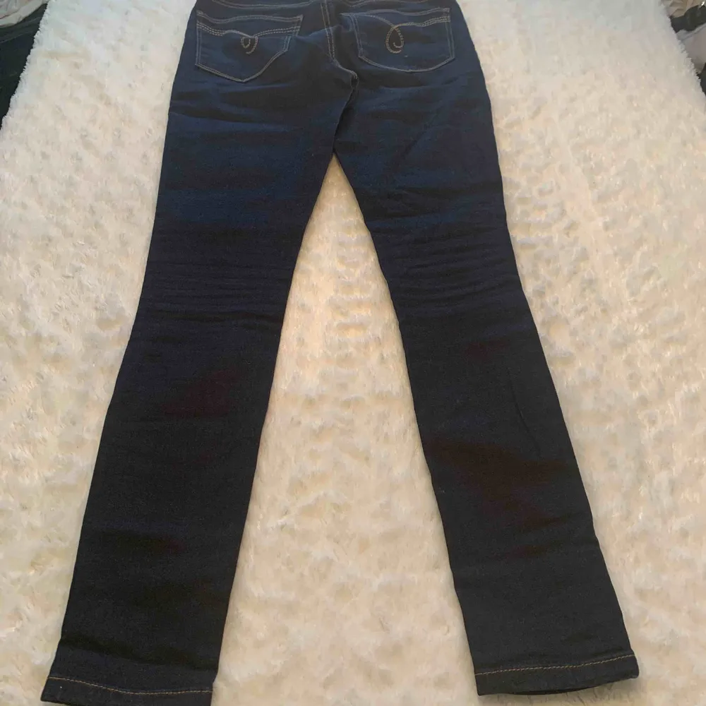 Esprit jeans skinny storlek 27/30 som nya. Jeans & Byxor.