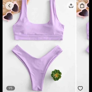  - Superfin bikini från Zaful. Aldrig använt pga liten i storlek. Färgen i verkligheten är som på bild nr 2