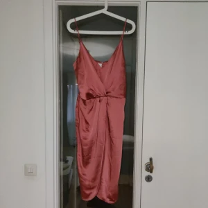  - Oanvänd med pris lapp kvar passar även en 38a