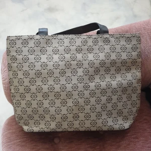 Väska - Väldigt fina väska