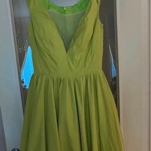 Limegrön balklänning - Är oanvänt 