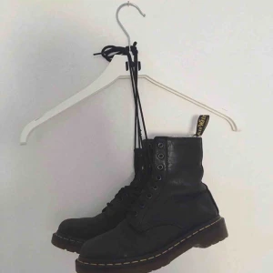  - Knappt använda. Cond 8/10 Storlek 36! 💓