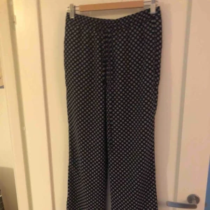  - Zara långa tunna sommarbyxor 