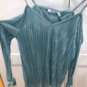  - Storlek xss men är mer som en XS  Aldrig använd. Från na-kd