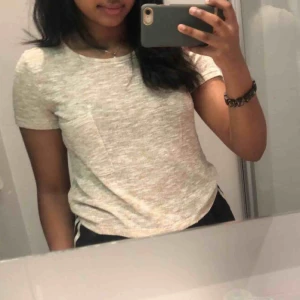  - Fin tröja från forever 21, har knappast använt den och passar även folk med storleken XS