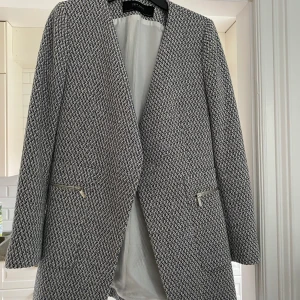 Kappa  - Från zara i storlek small. Aldrig använd 