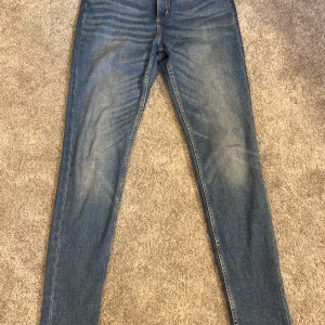 Jeans från lager 157 - Snygga jeans från lager 157 i storlek M💕 sparsamt använda, 50kr + porto 